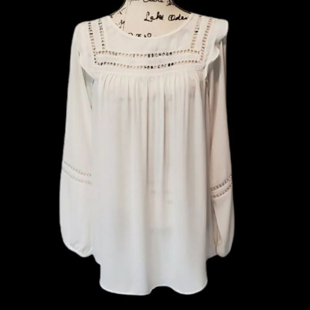 Beautiful Loff white blouse / peasant top